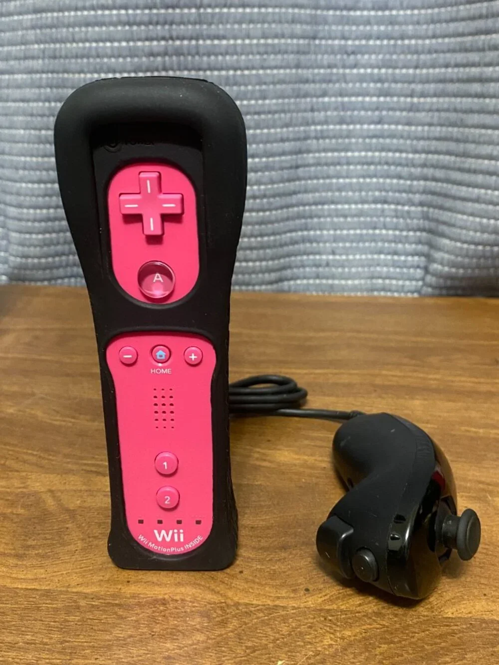 Nintendo Wii RVL-001 Black W/ Super Mario Bros. Bundle & Motion Plus Controller
